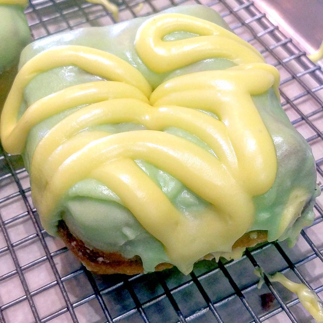 Lemon Lime!!! It’s a great day for a Doughnut!!!
@bellekitchenokc #doughnut #lemon #lime #doughnuts #donut #donuts #okc #fresh #real #handmade #eeeeeats #f52grams #instagram #warm #bonappetit #buzzfeed #travelchannel #keepitlocalok #zagat #bellekitchen #saveur #food #foodie #insta #pic #pretty #instagood #beautiful